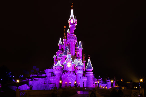 Château de nuit lors d'un week-end à Disneyland Paris