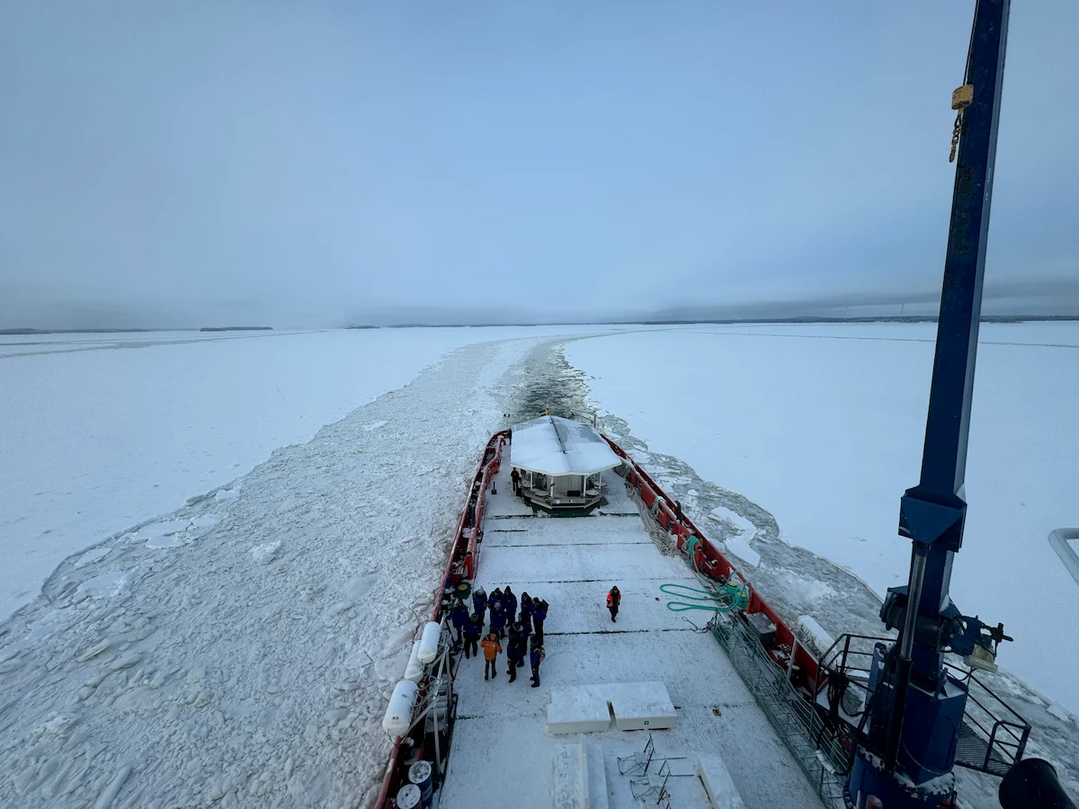 Polar Explorer Icebreaker : brise-glace